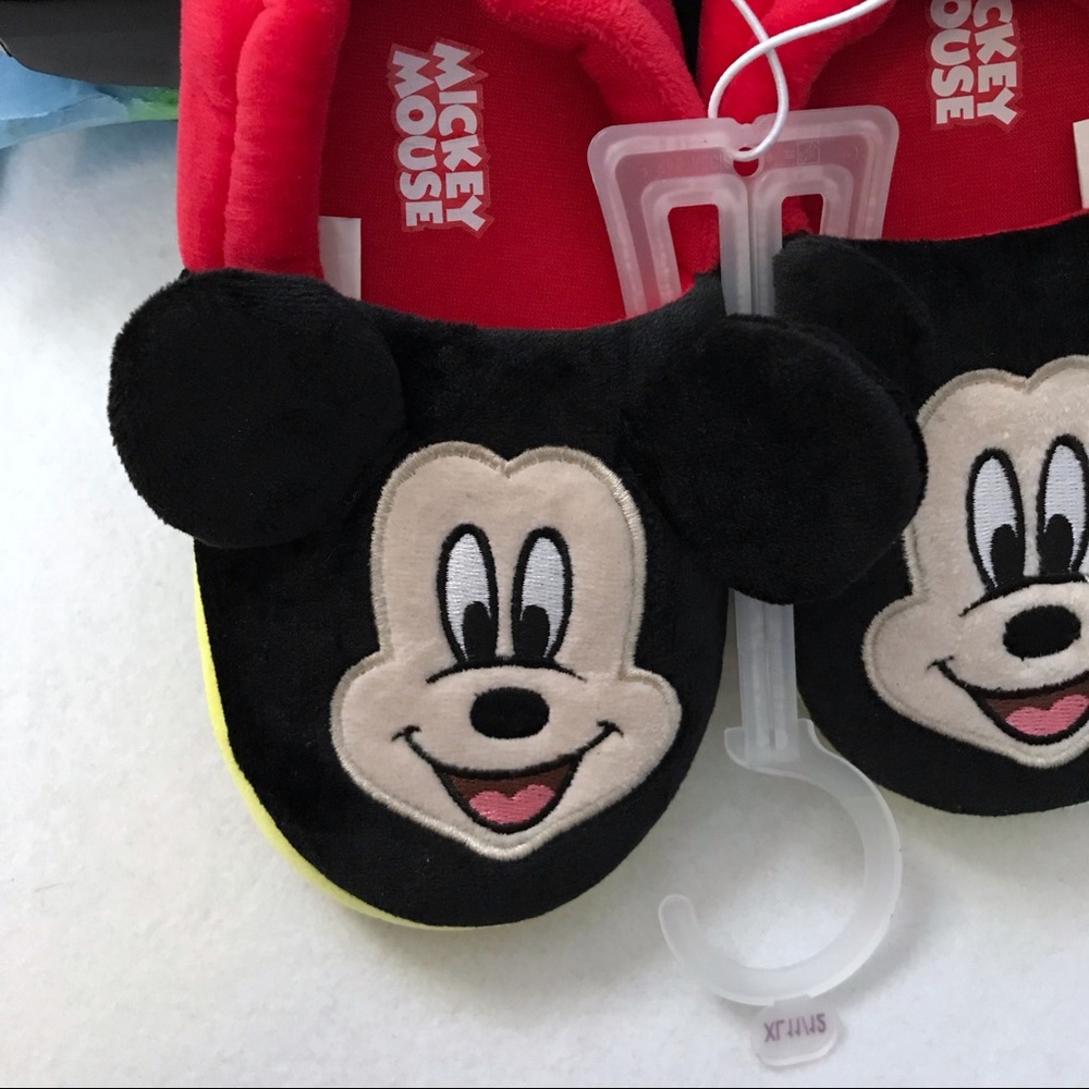 Disney Junior NWT Mickey Mouse Slippers XL (11/12) - Picture 3 of 7